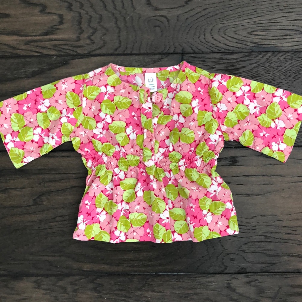 Gap floral top